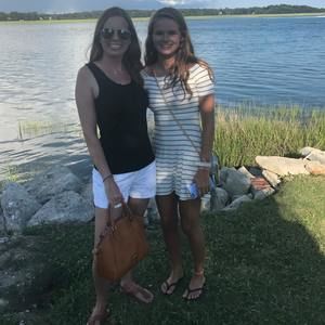 Meet your Posher, Kaitlin